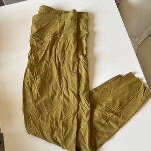 Lululemon fast free pocket tight Green Pants nwot 12